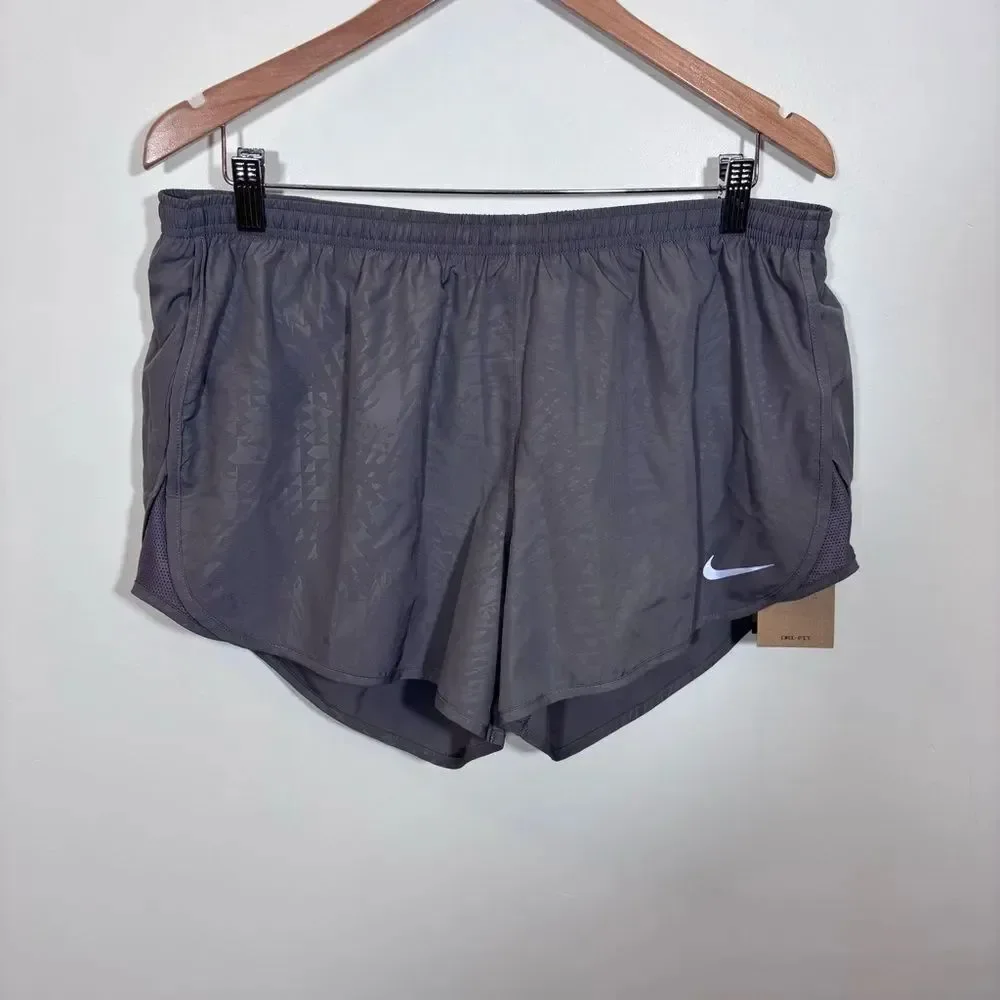 2 Pairs of Nike Tempo Women’s Lined Running Shorts XL NWT NEW Gray White